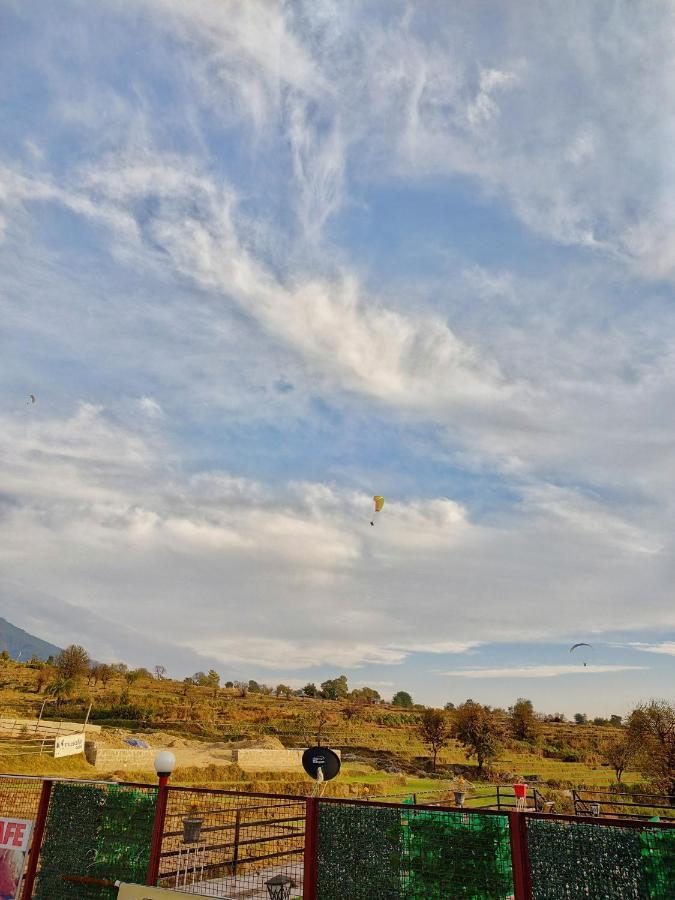 Raahi Stay, Landing Site Bir - Stay & Cafe Buitenkant foto